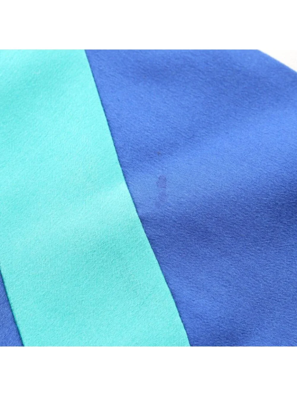 ★SOLD★ Hermes Shawl Silk Scarf - Picture 5 of 8